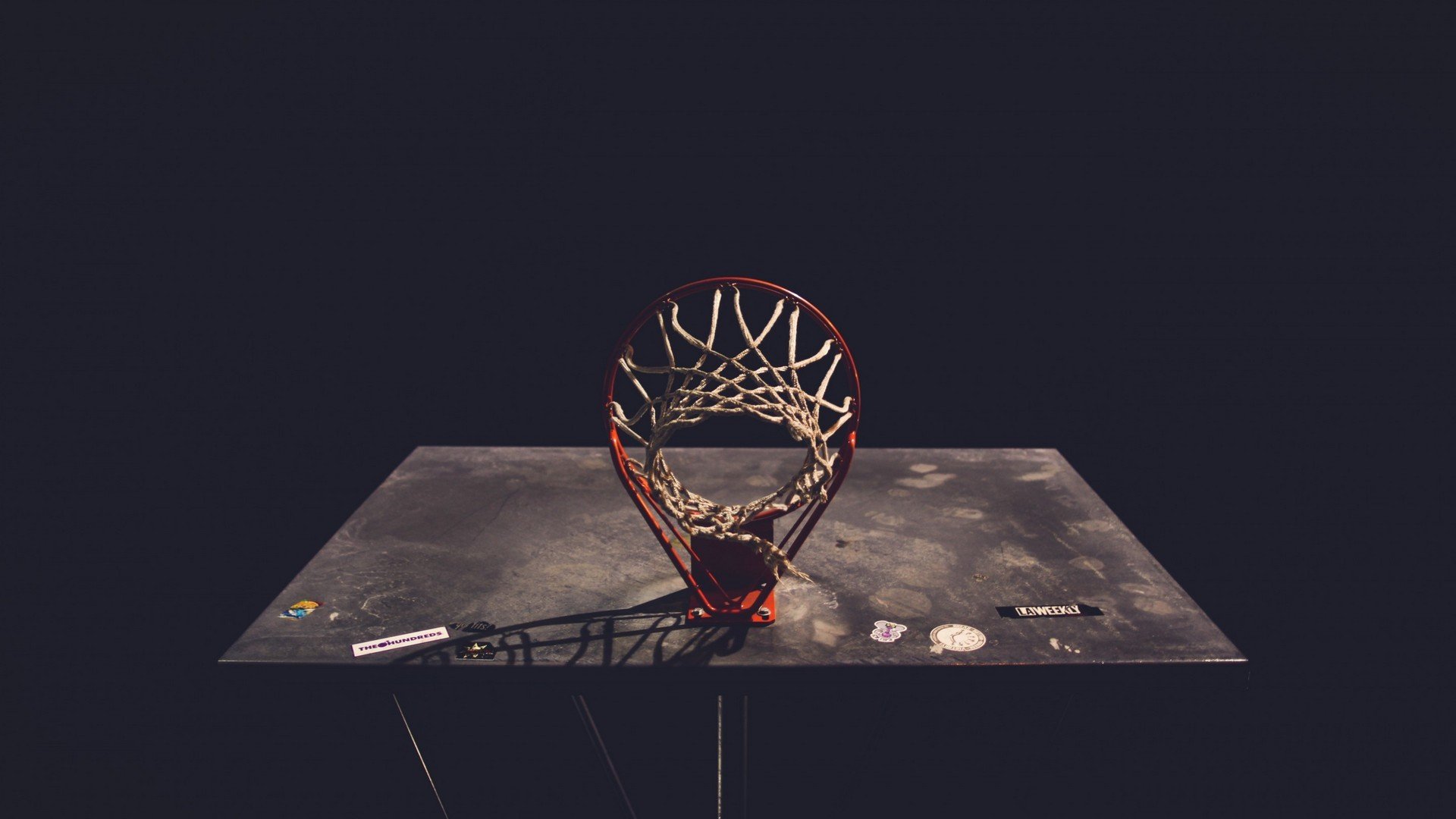 跨界传奇,当喀麦隆足球碾压几内亚,迪巴拉却在NBA总决赛接管比赛